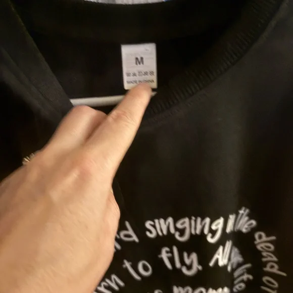 Sweatshirt size women’s medium - Picture 2 of 2